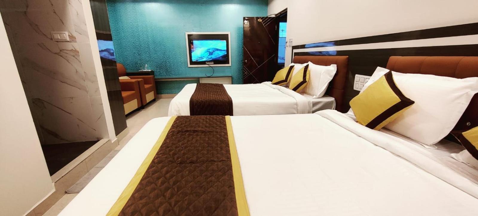 Aadya Inn New Luxury Hotel Tirupati Exterior photo